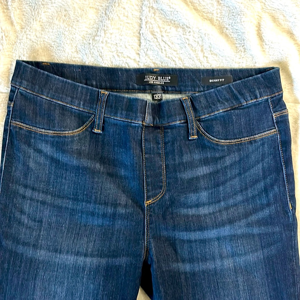 Judy Blue, barely worn, elastic waist, size 13/31